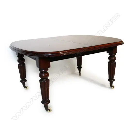 A Victorian mahogany crank extension dining table,