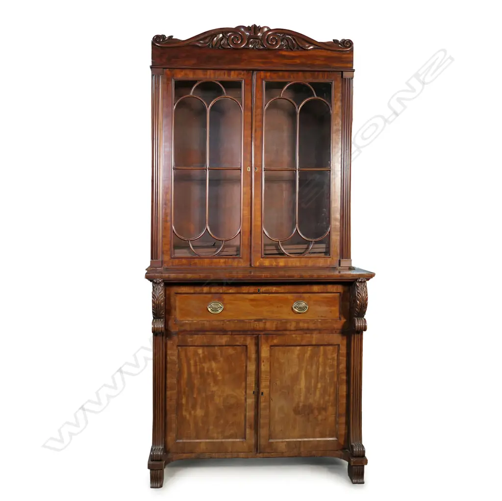 An impressive Regency mahogany bookcase cabinet, Image 1++
