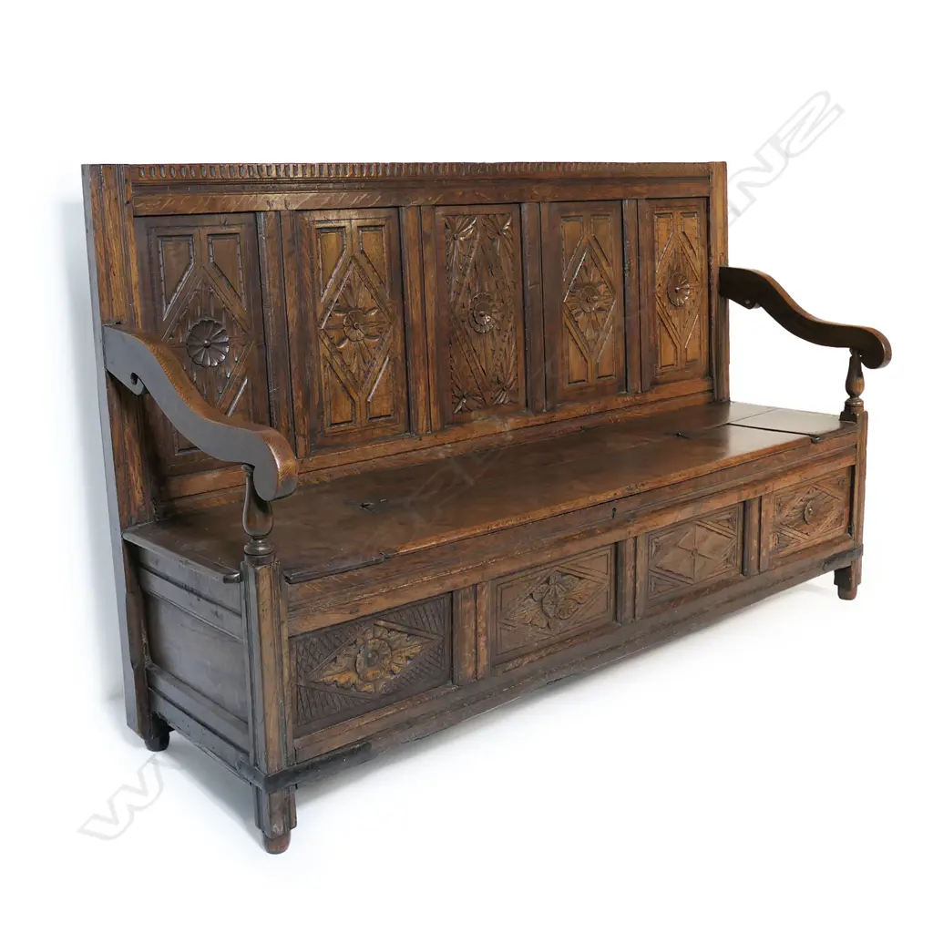 An impressive 19thC oak settle, Image 1++