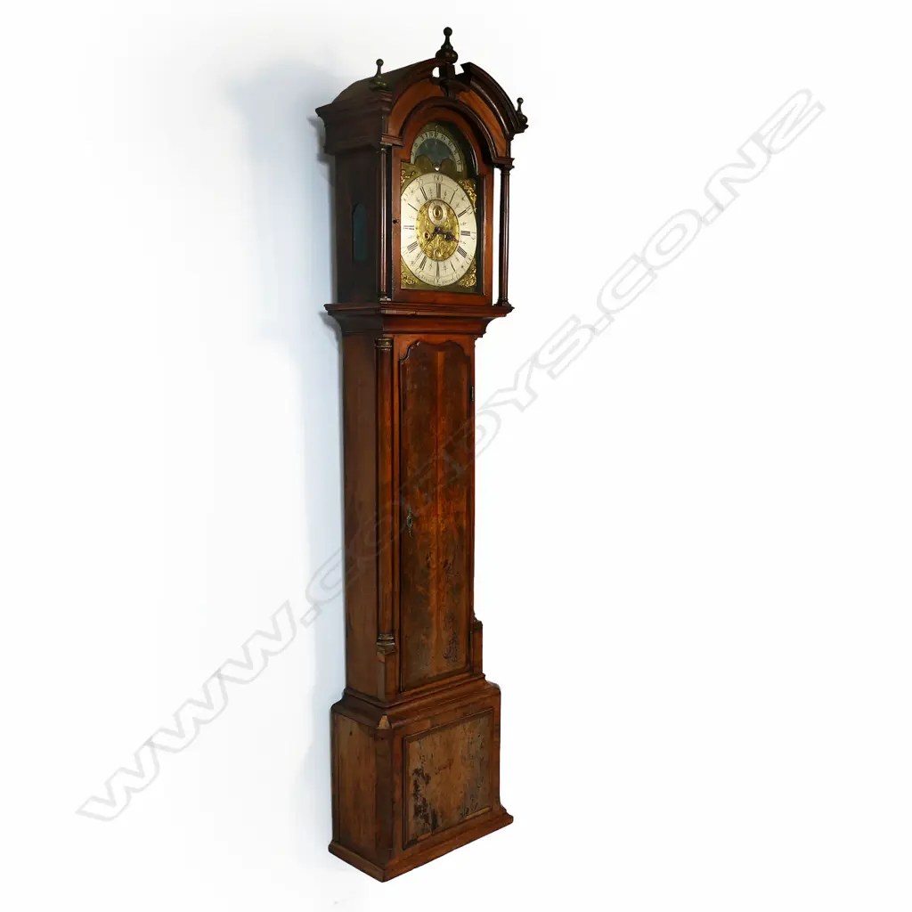 An 18thC mahogany long case clock, Image 1++