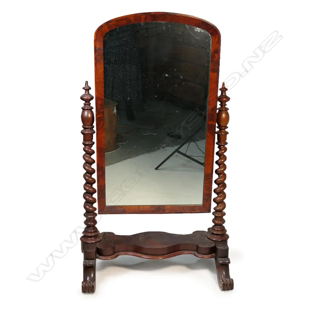 A Victorian mahogany cheval mirror, Image 1++