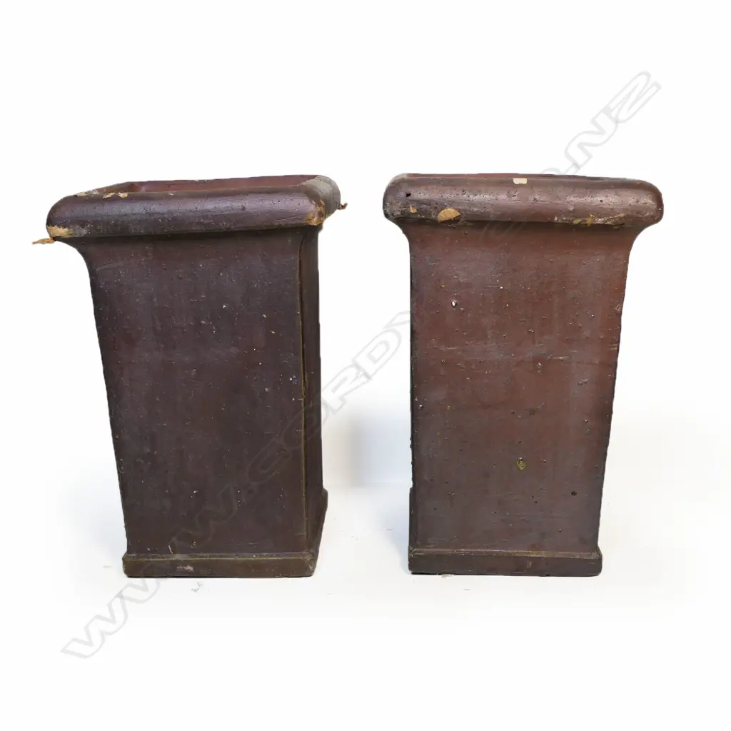 A pair of tall ironstone garden planters, Image 1++
