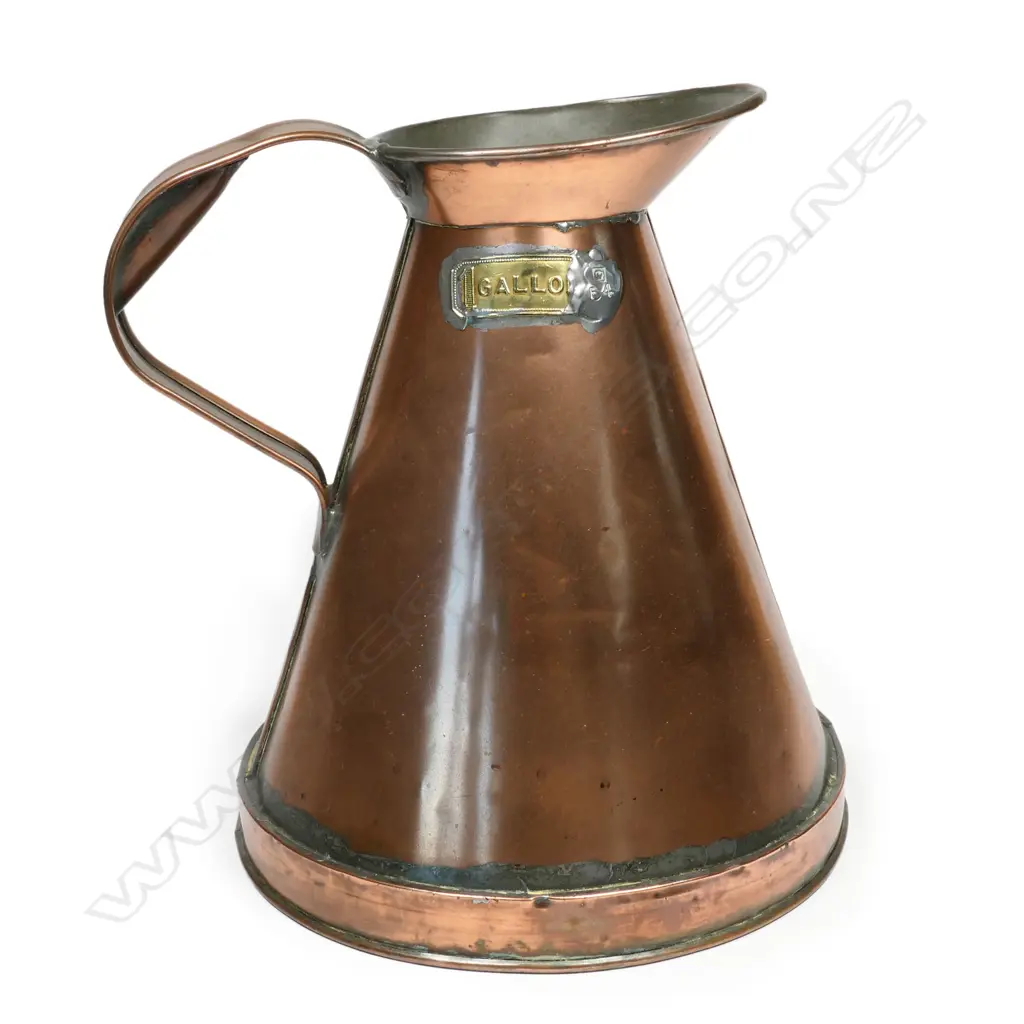 A Victorian copper '1 GALLON' harvest measure, Image 1++