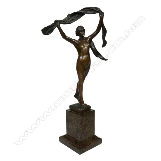 An early 1900s Art Nouveau bronze figurine,