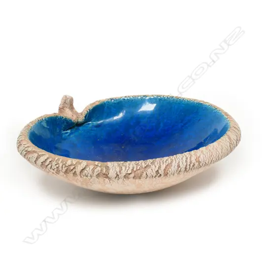 Len Castle Avian blue glaze bowl,