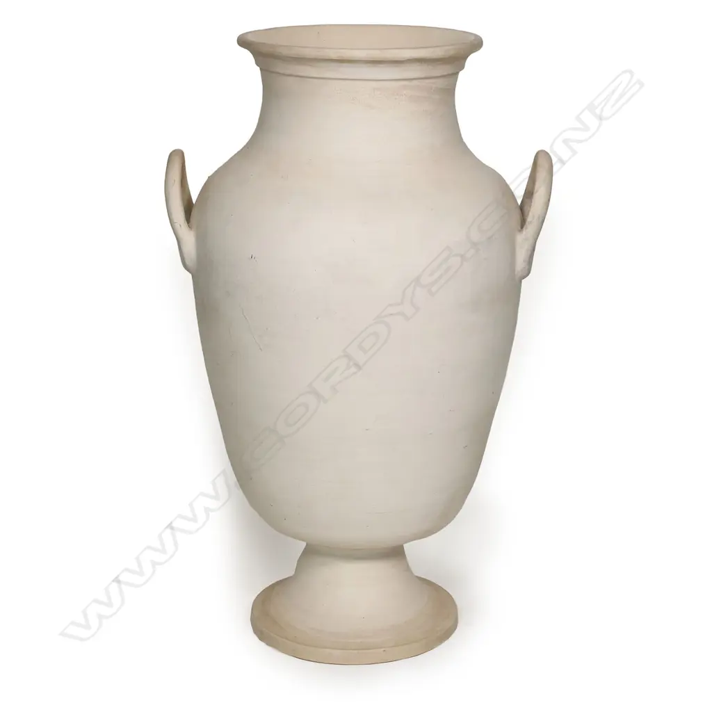 A Constance Spry Fulham Pottery large vase, Image 1++