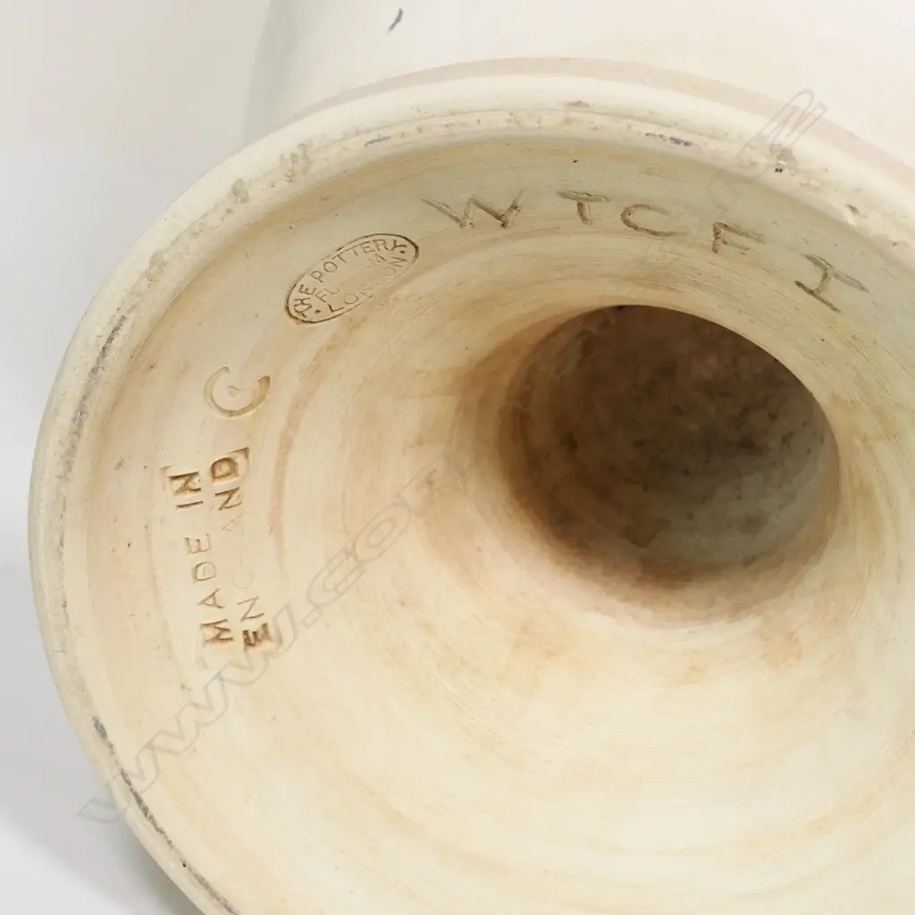 A Constance Spry Fulham Pottery large vase, Image 1++
