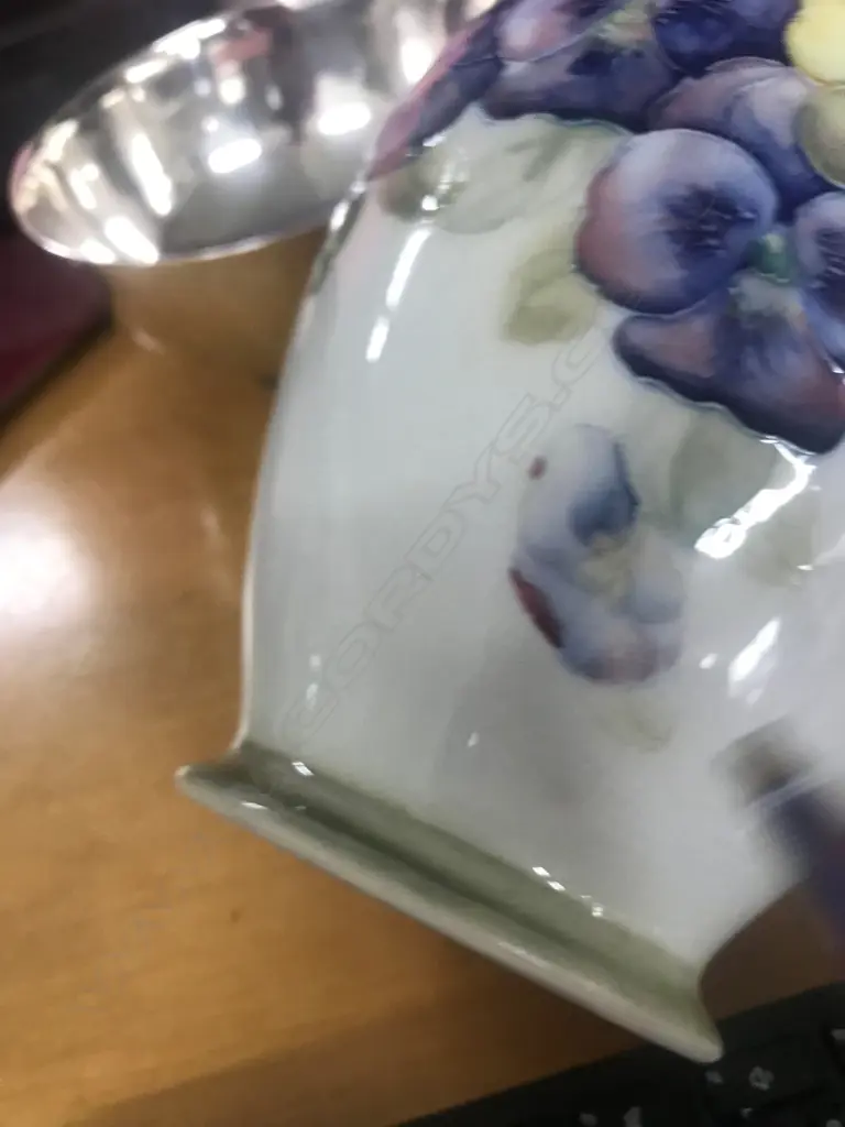 A William Moorcroft early Pansy pattern vase, Image 1++
