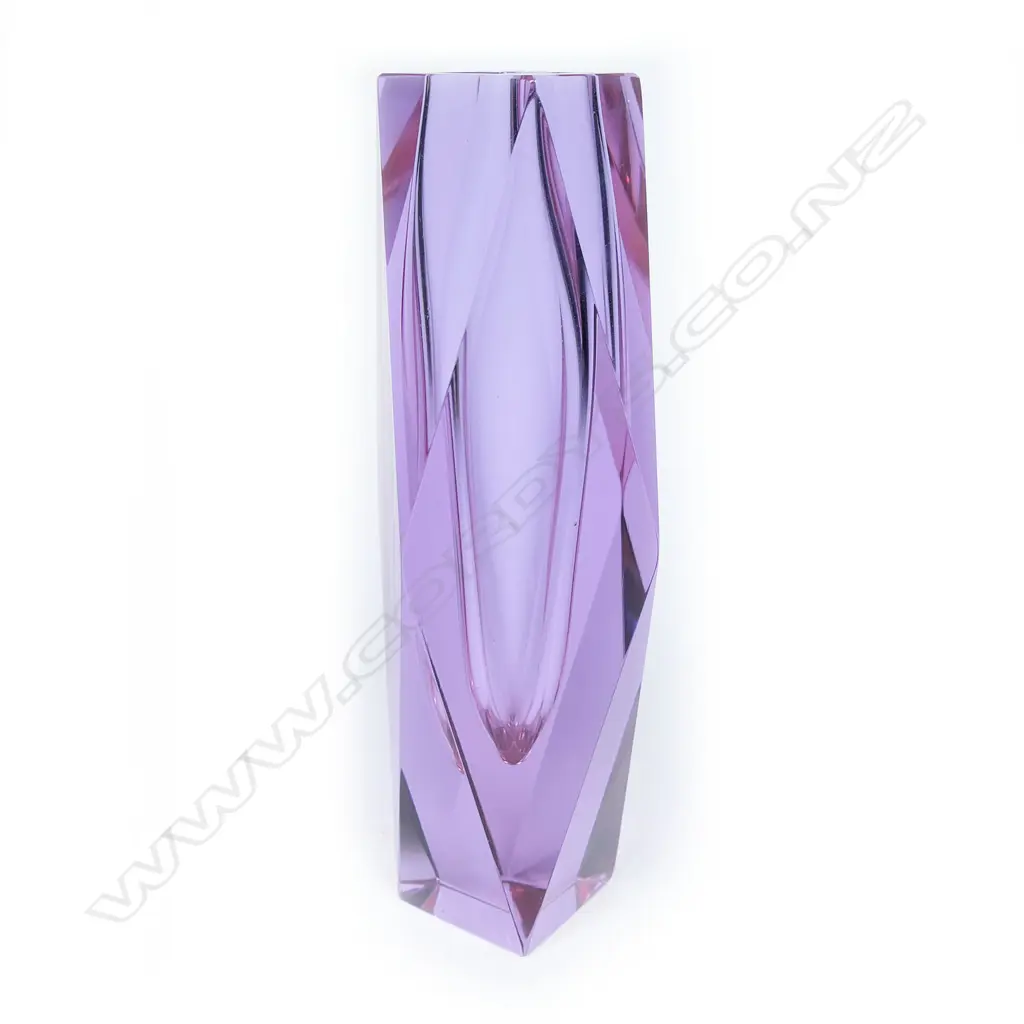 A Murano diamante glass vase, Image 1++