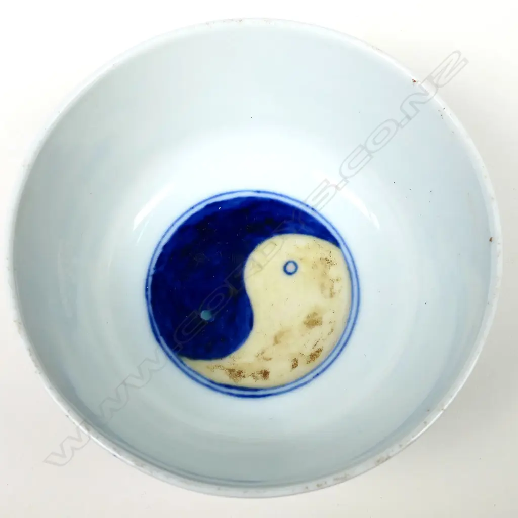 An uncommon Chinese doucai bowl, Image 1++
