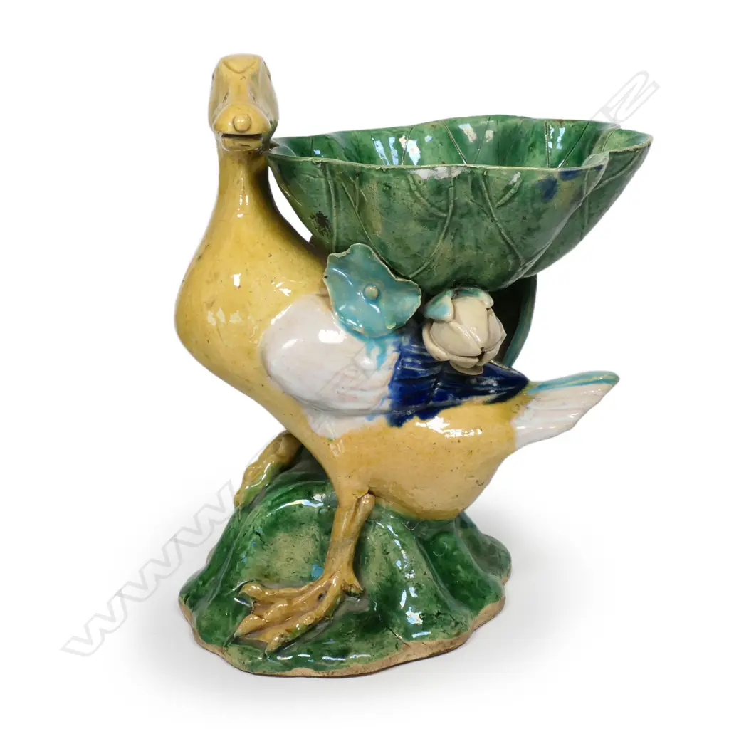 An early 20thC Chinese ceramic sancai glazed duck, Image 1++