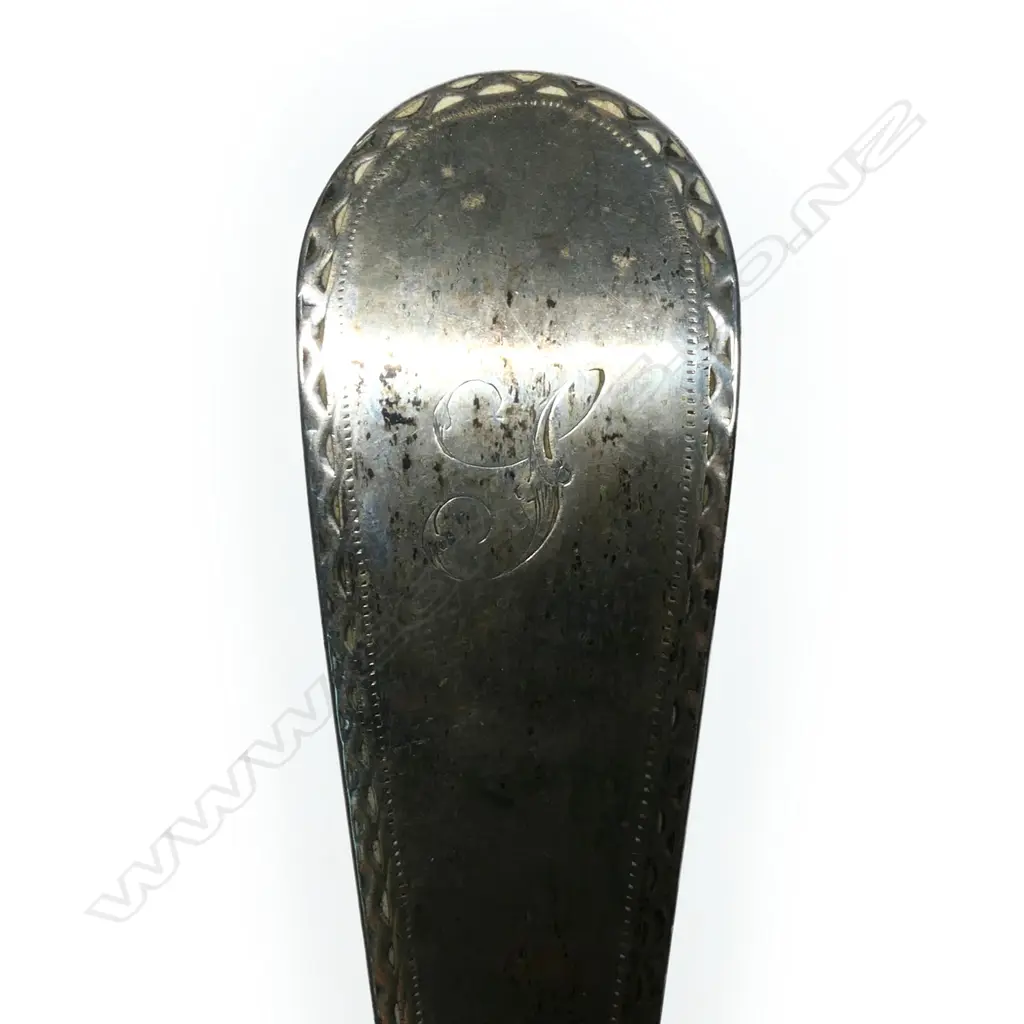 A George III silver soup ladle, Image 1++