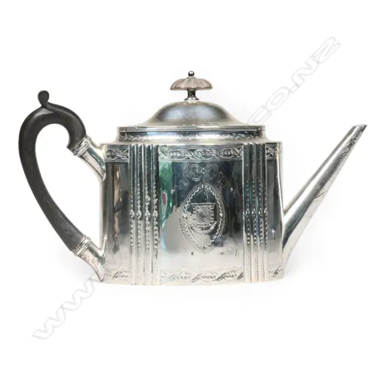 A George III silver tea pot,
