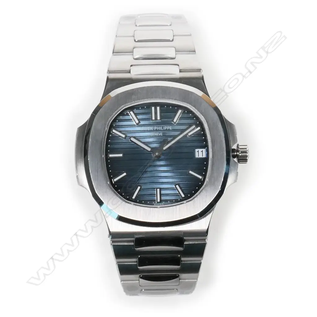 A copy Patek Philippe 'Nautilus' wristwatch, Image 1++