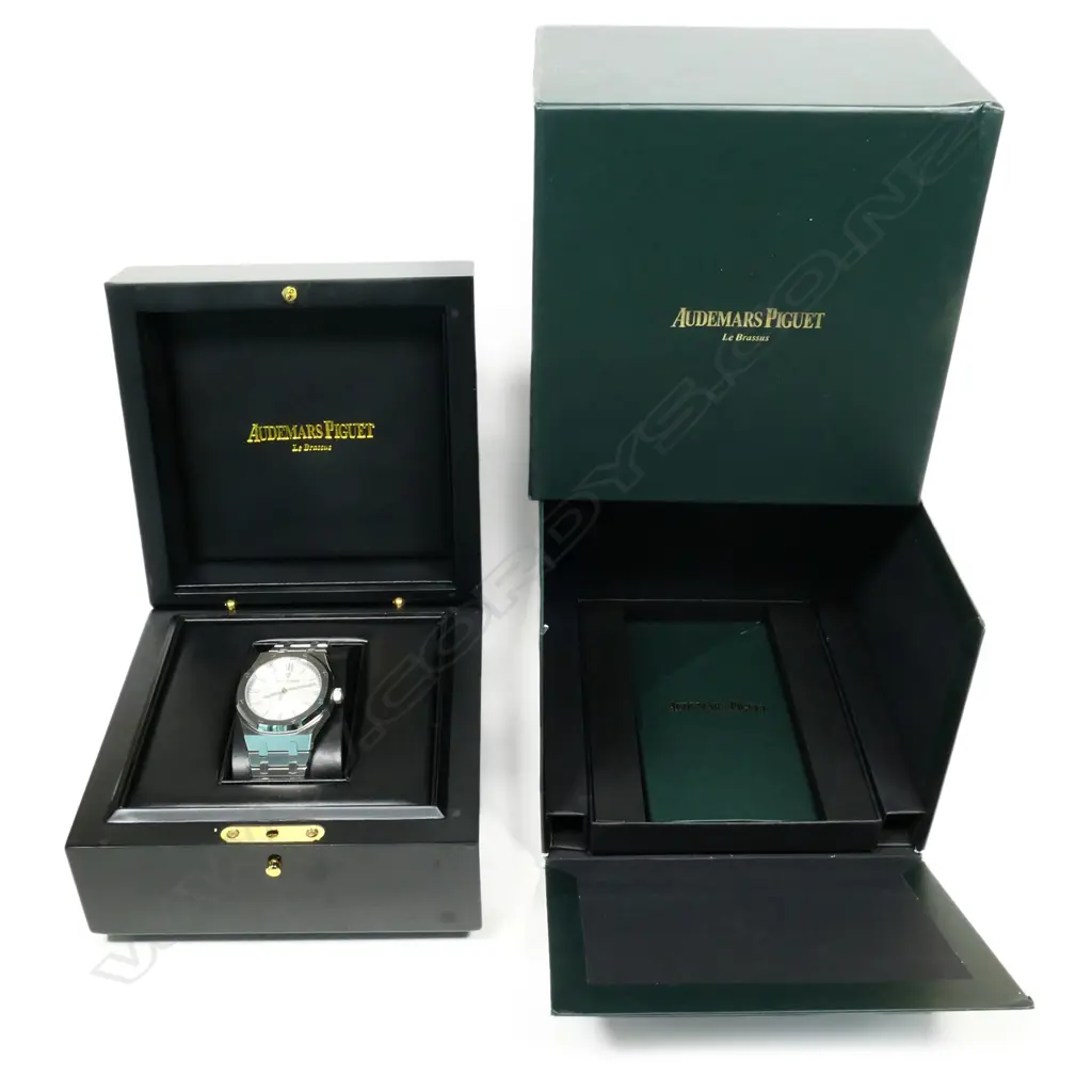A copy Audemars Piguet 'Royal Oak' wristwatch, Image 1++