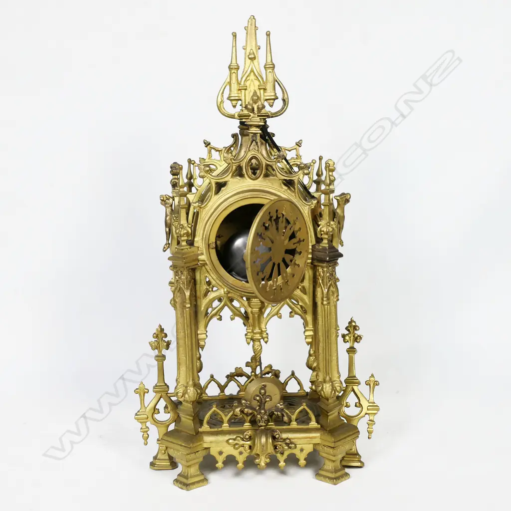 A 19thC French three-piece gilt metal clock garniture set, Image 1++