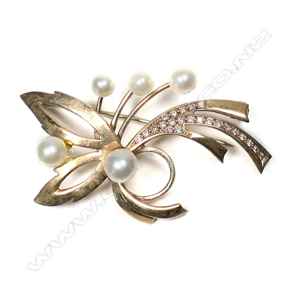 Vintage 9ct gold cultured pearl and diamond floral spray brooch, Image 1++