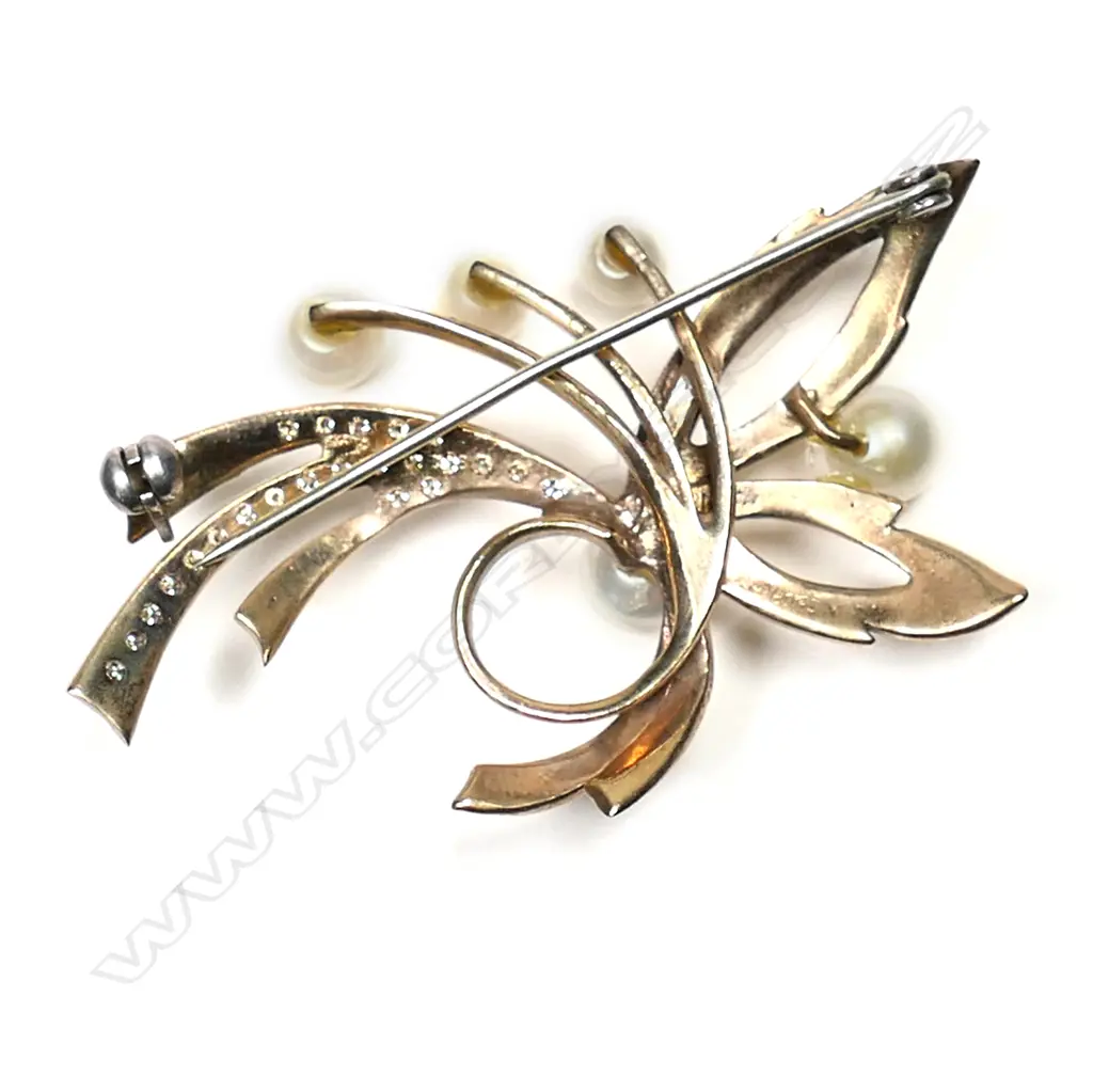 Vintage 9ct gold cultured pearl and diamond floral spray brooch, Image 1++