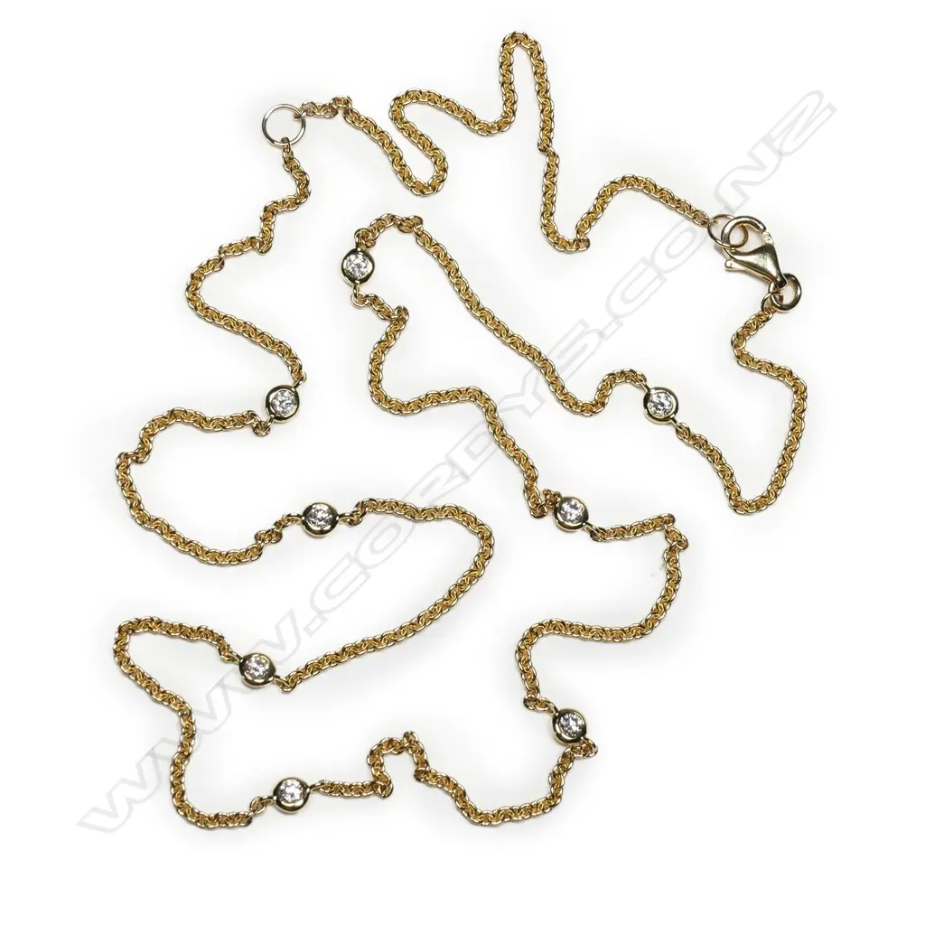 An 18ct yellow gold and diamond necklace, Image 1++