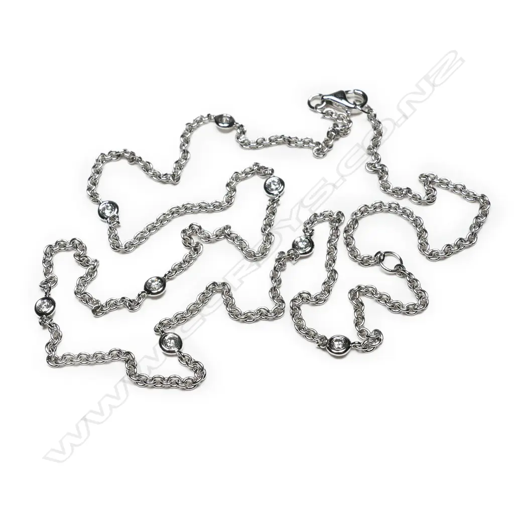 An 18ct white gold and diamond necklace, Image 1++