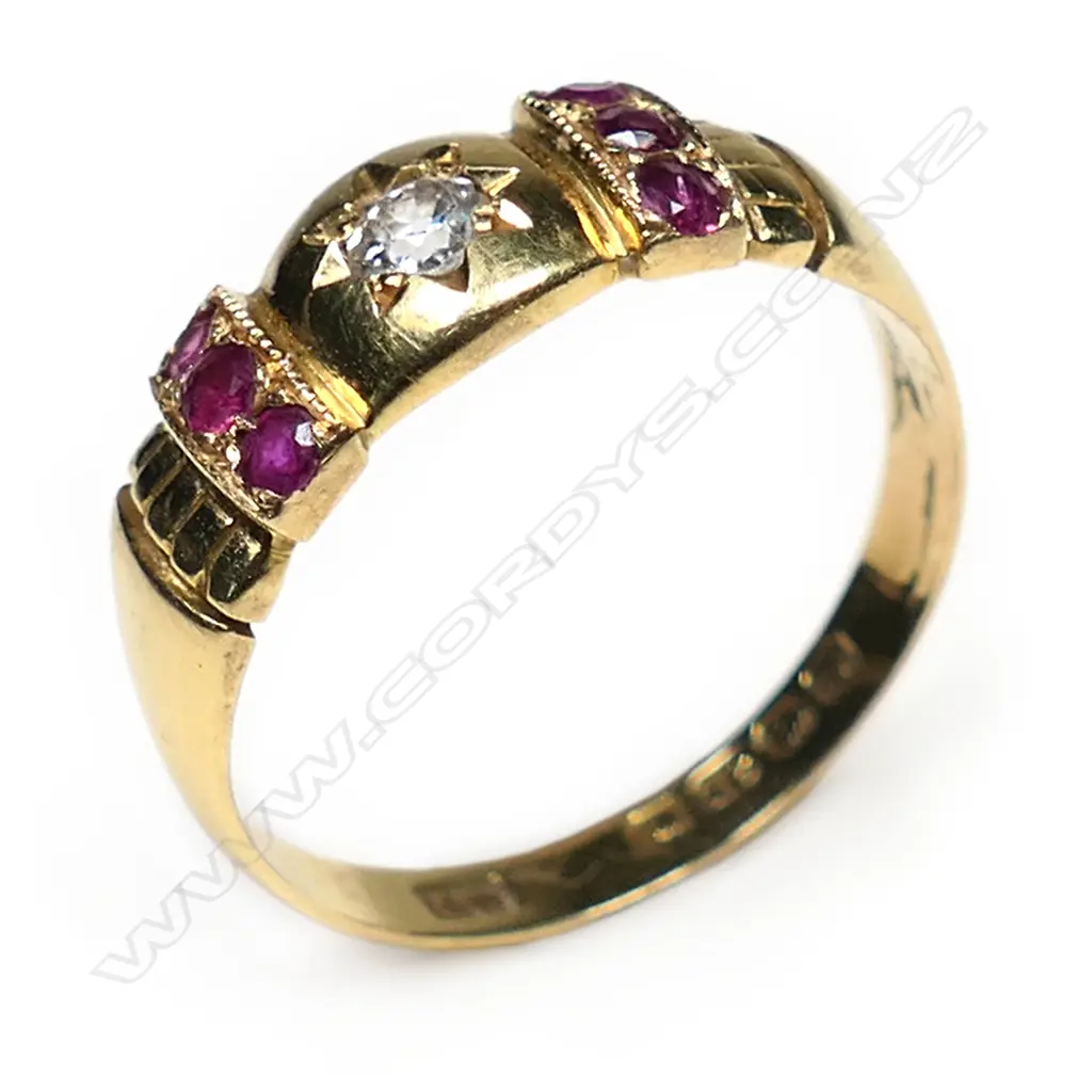 An Edwardian 18ct yellow gold ruby and diamond ring, Image 1++