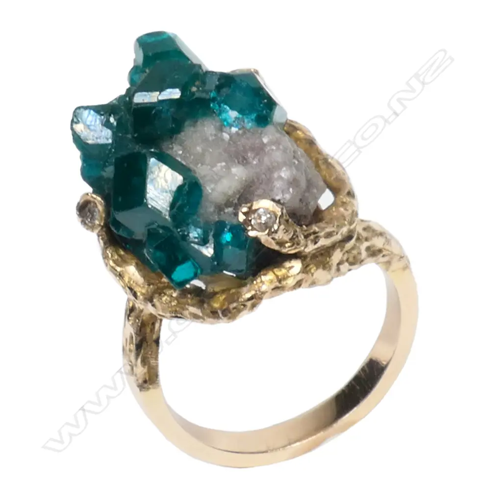A retro 14ct gold and dioptase crystal ring, Image 1++