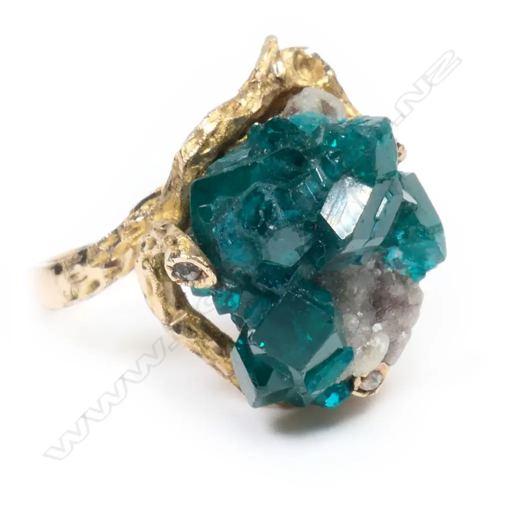 A retro 14ct gold and dioptase crystal ring, Image 1++