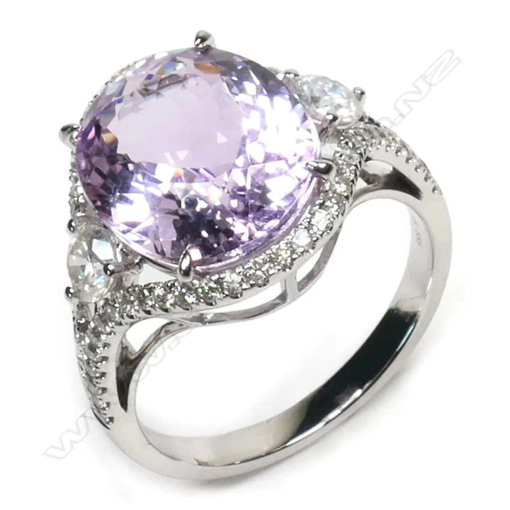 A 14ct white gold, kunzite and diamond dress ring, Image 1++