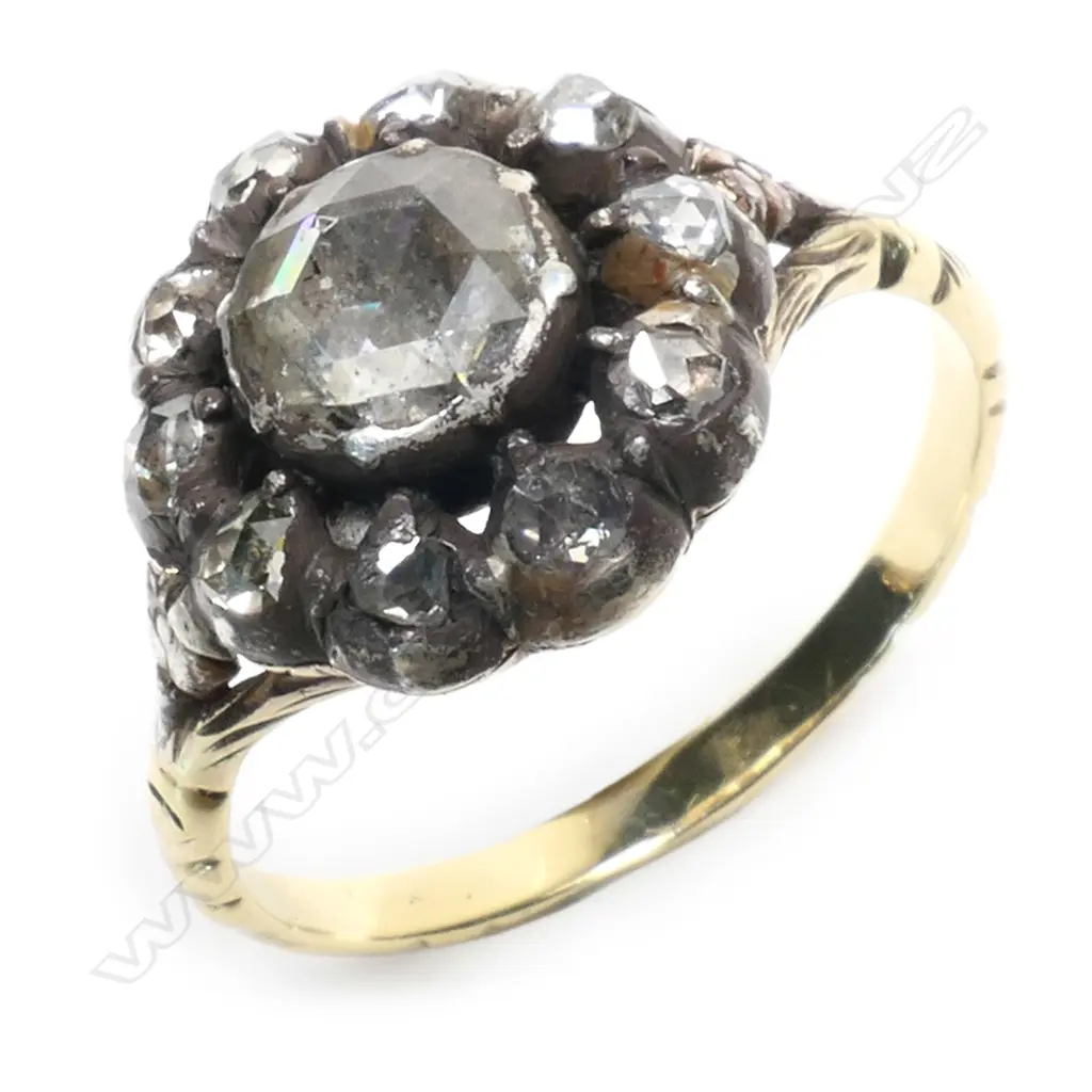 A George III diamond cluster and gold ring, Image 1++