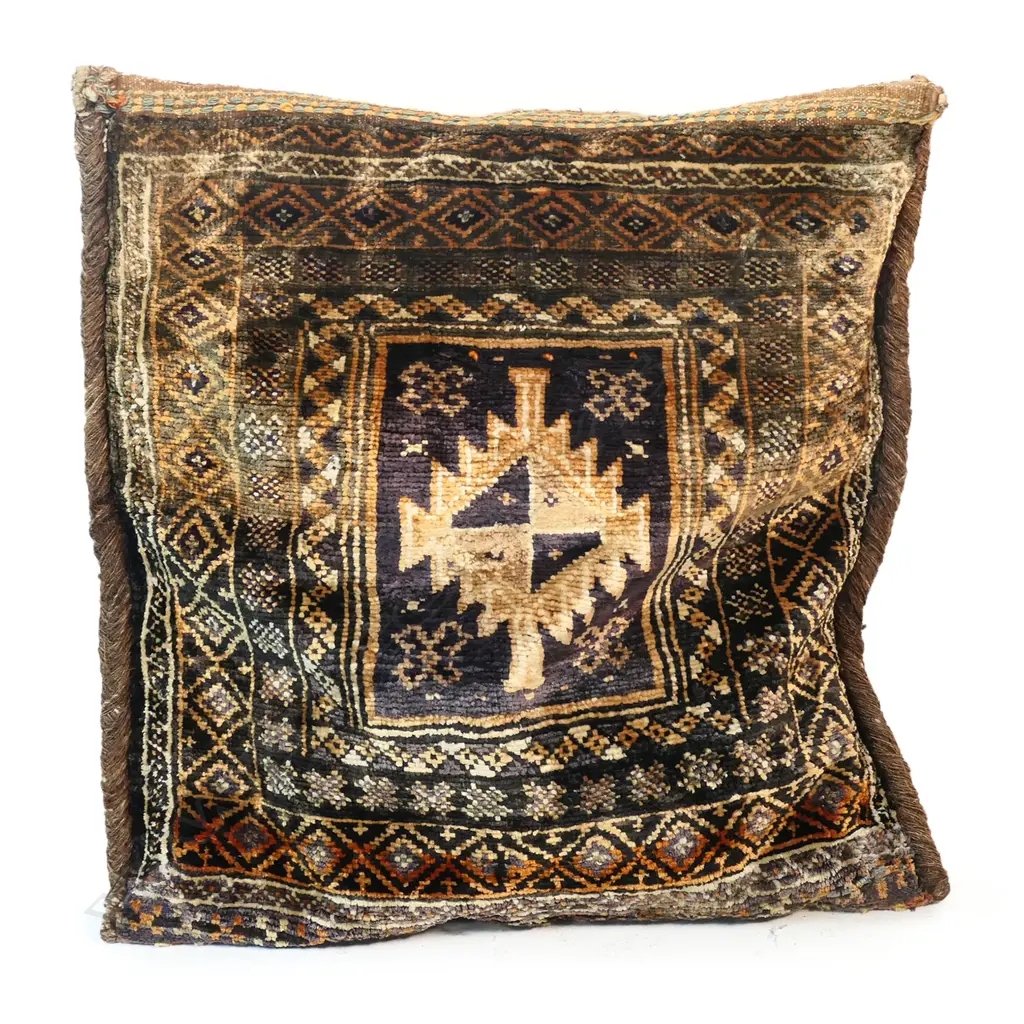 A hand-knotted Persian scatter cushion, Image 1++