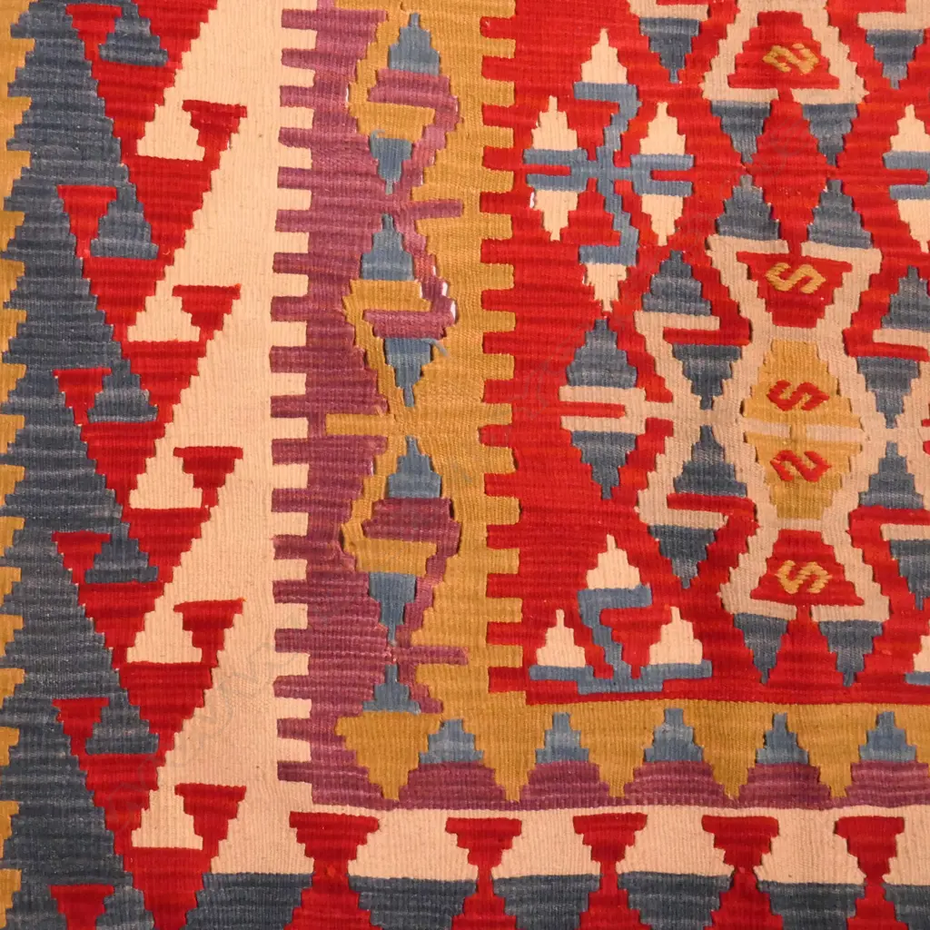 HANDWOVEN PERSIAN KILIM, 2500 x 1500mm Image 1++