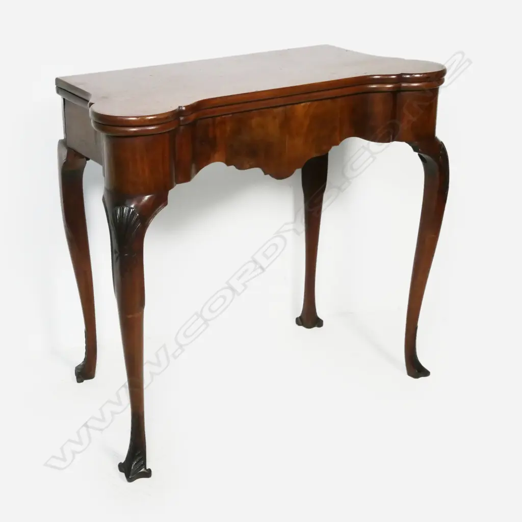 An 18th/19thC mahogany Chippendale fold-over top games table (possibly American), Image 1++