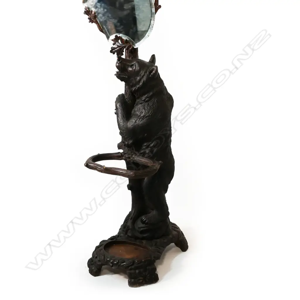 A rare late 19thC Black Forest standing bear and branch carved coat / umbrella stand, Image 1++