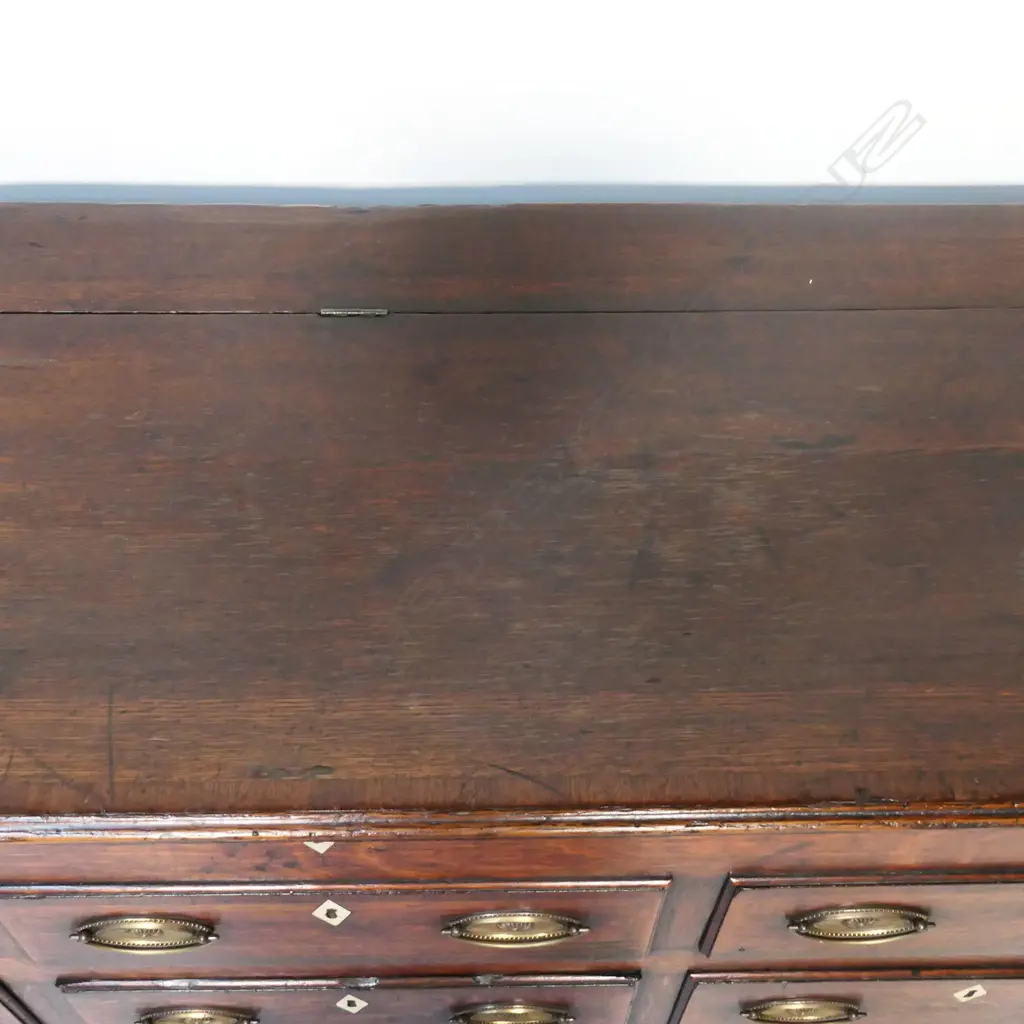 A Georgian oak mule chest, Image 1++