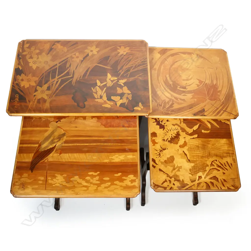 An early 20thC Emile Gallé fine nest of four Art Nouveau marquetry inlaid quartetto tables, Image 1++