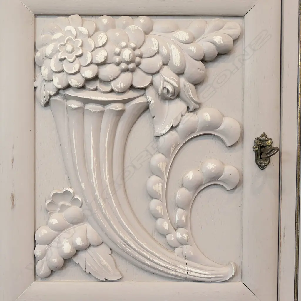 A vintage French Art Deco painted buffet, Image 1++