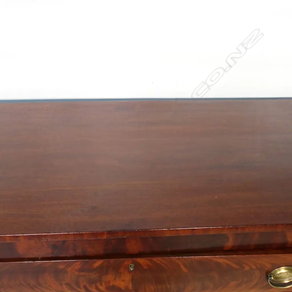 A Regency mahogany barrel fronted four drawer chest, Image 1++