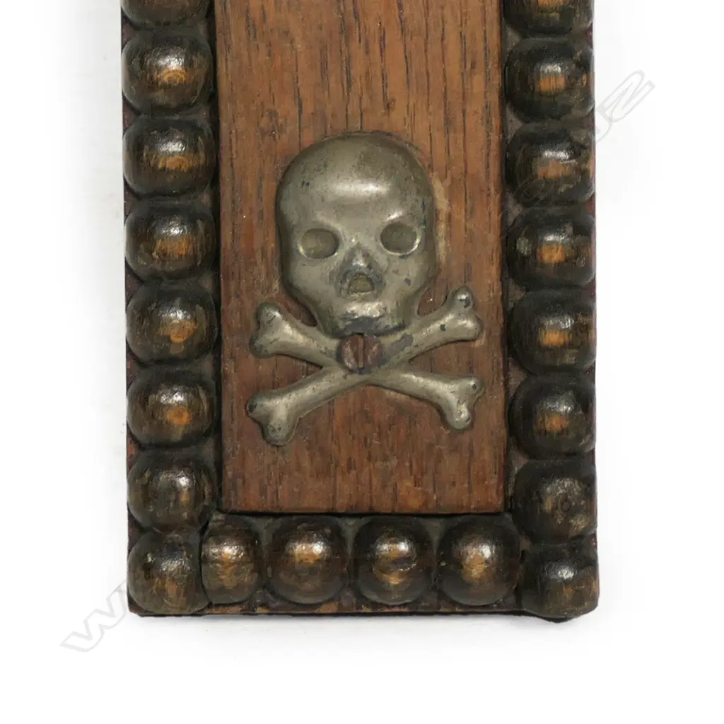 An antique crucifix, Image 1++