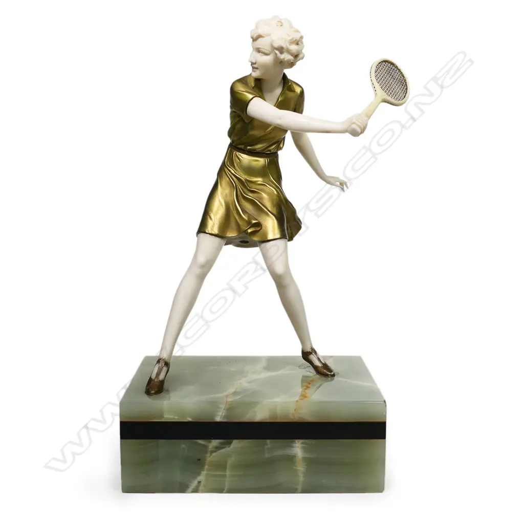 A rare Art Deco Ferdinand Preiss bronze and ivory figure 'female tennis player', Image 1++