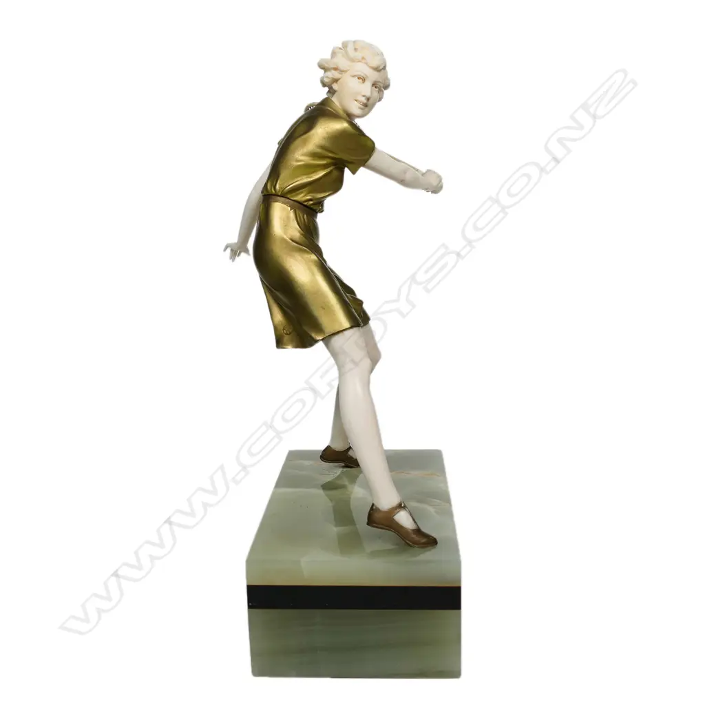 A rare Art Deco Ferdinand Preiss bronze and ivory figure 'female tennis player', Image 1++