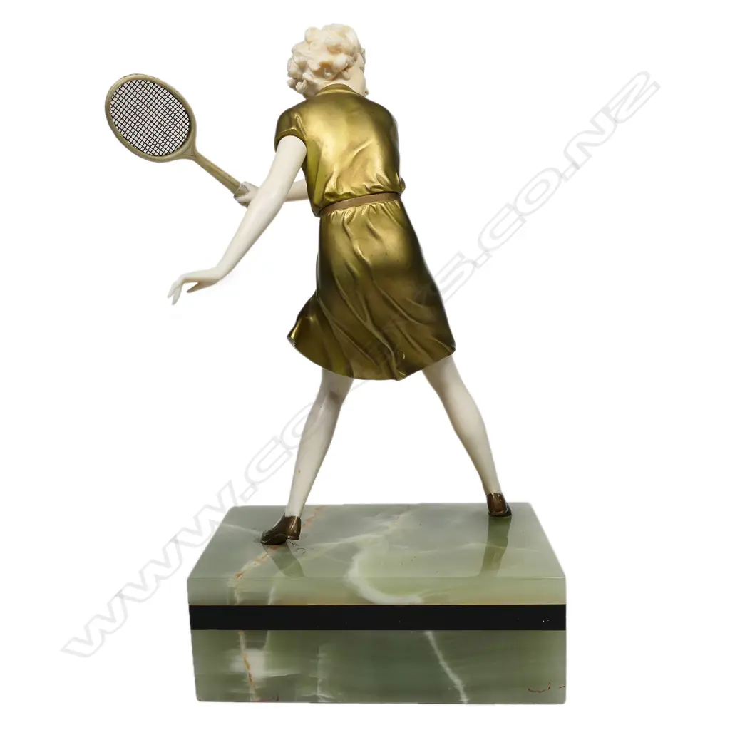 A rare Art Deco Ferdinand Preiss bronze and ivory figure 'female tennis player', Image 1++