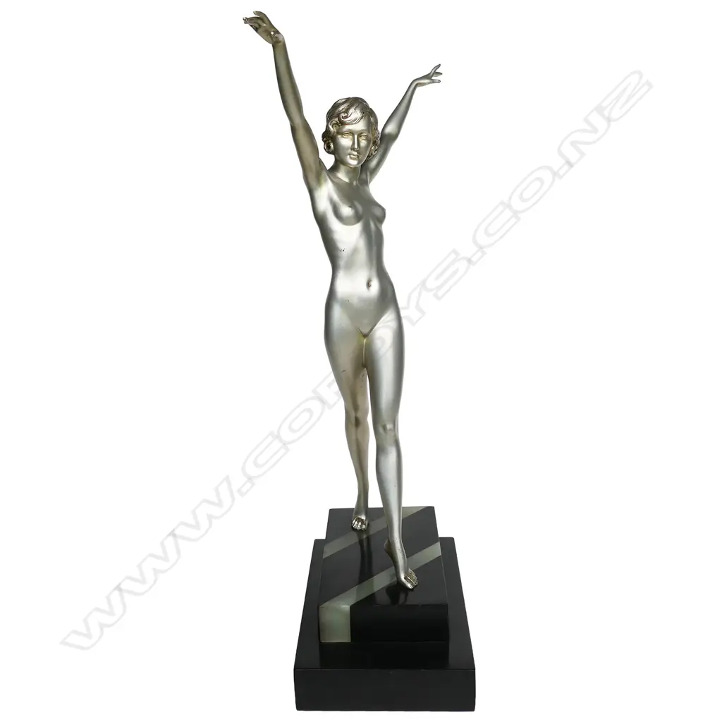 An impressive Art Deco Ferdinand Preiss bronze figure of a naked young woman, Image 1++