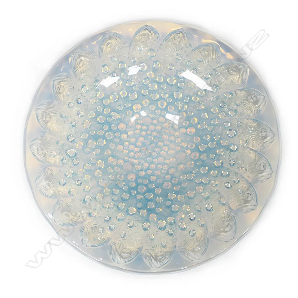 René Lalique opalescent ‘Roscoff ‘ large charger, Image 1++