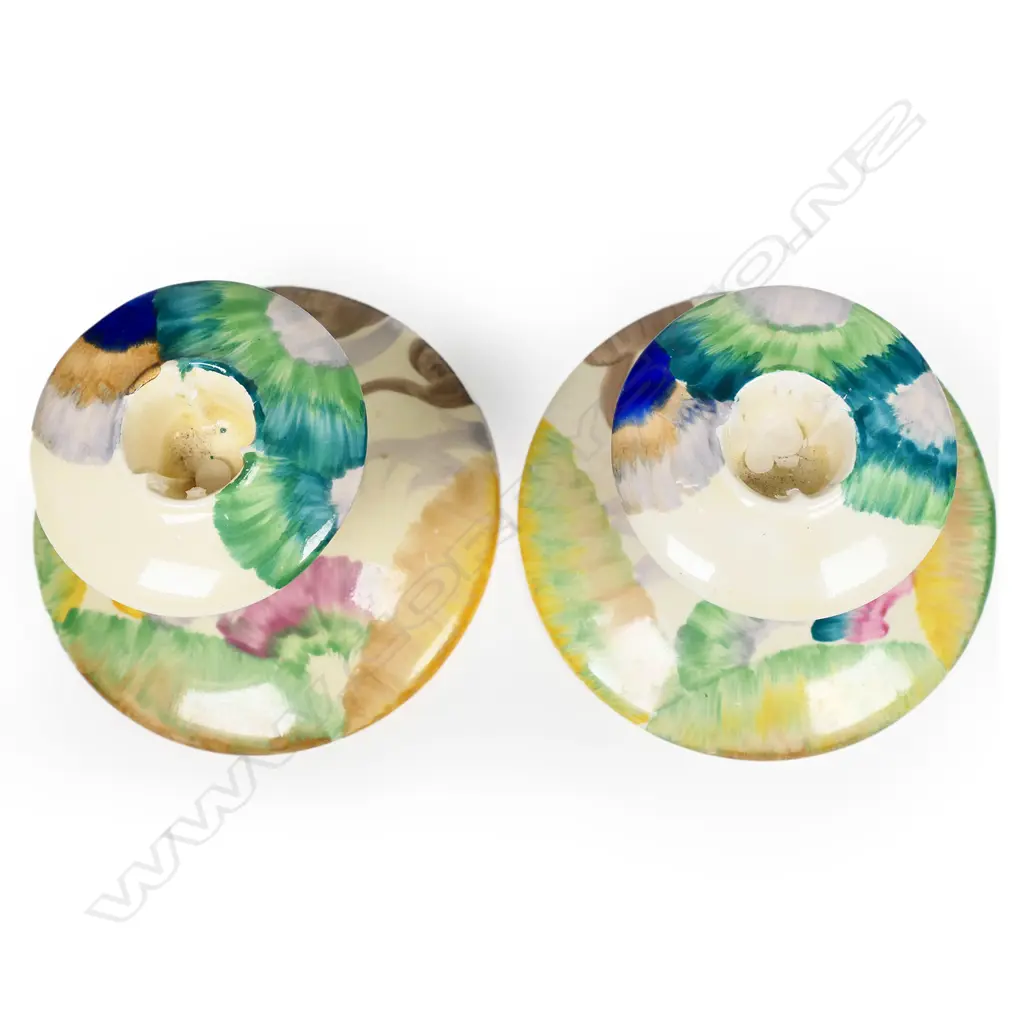 A pair of Clarice Cliff candlesticks, Image 1++