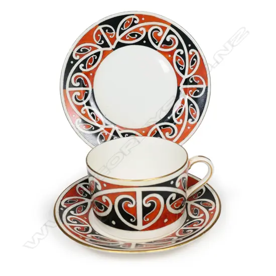 A Royal Doulton 'Māori Art' trio,
