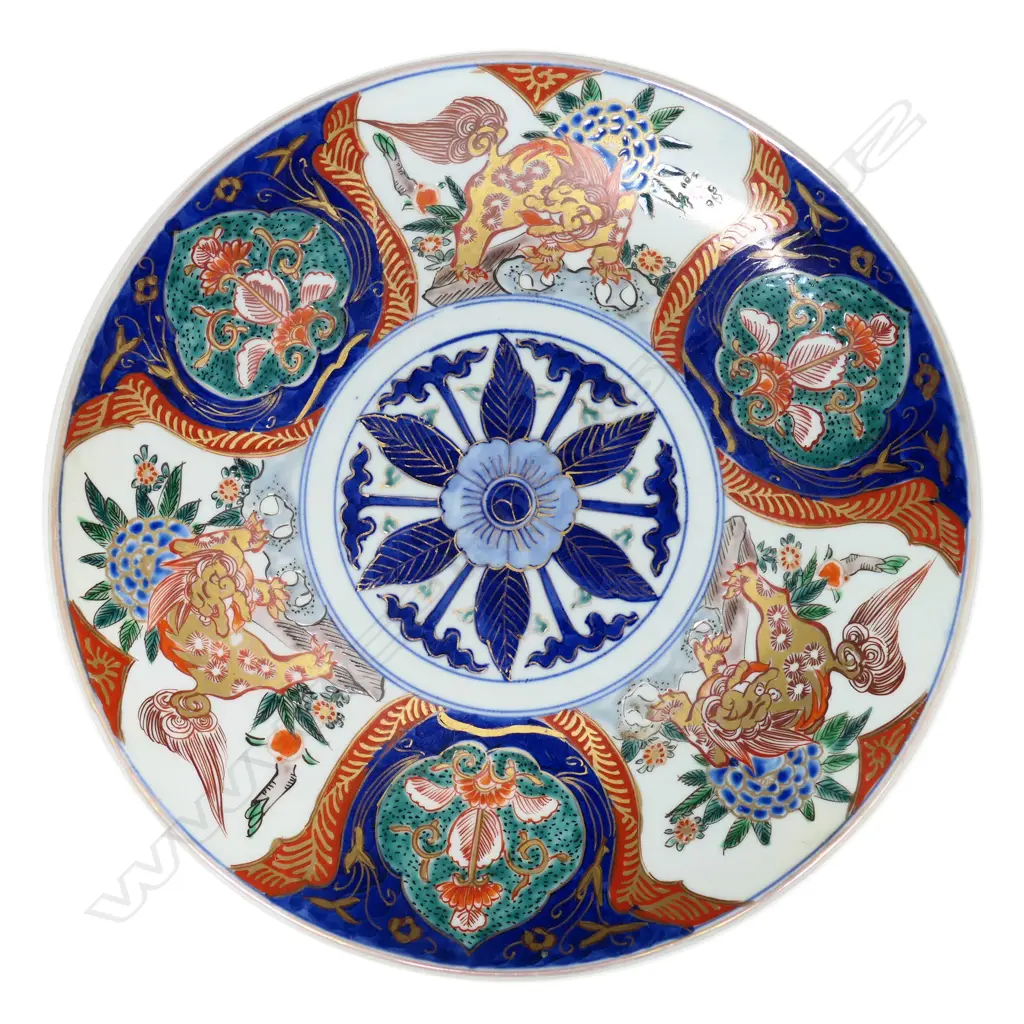 Two late 19thC Japanese Imari chargers, Image 1++