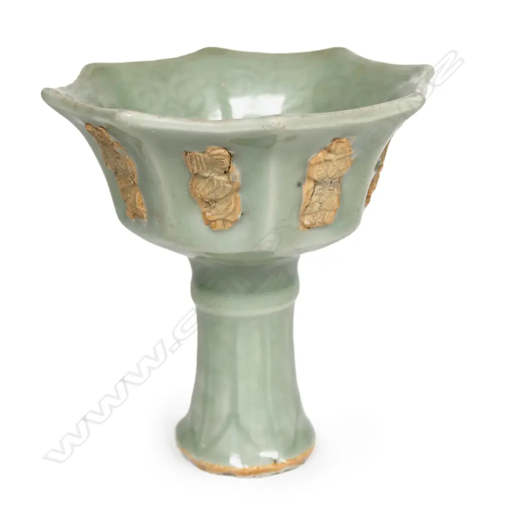 A rare Chinese Longquan celadon guan-type octagonal stem cup, Image 1++