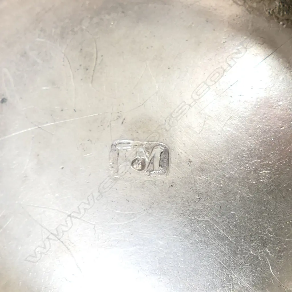 A George II Irish silver lidded Loving Cup, Image 1++