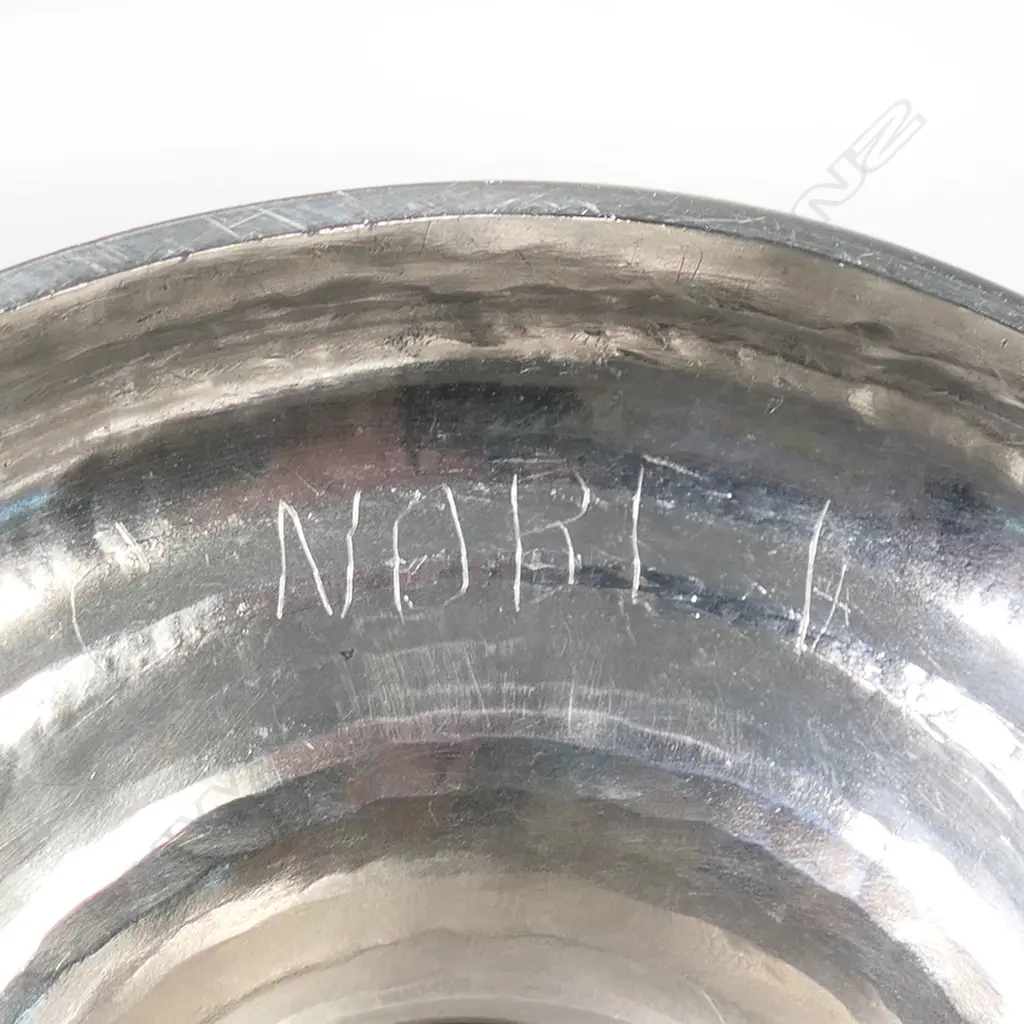 A George II Irish silver lidded Loving Cup, Image 1++