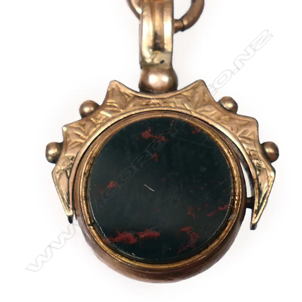 A late 19thC fancy link 9ct Albert chain, Image 1++